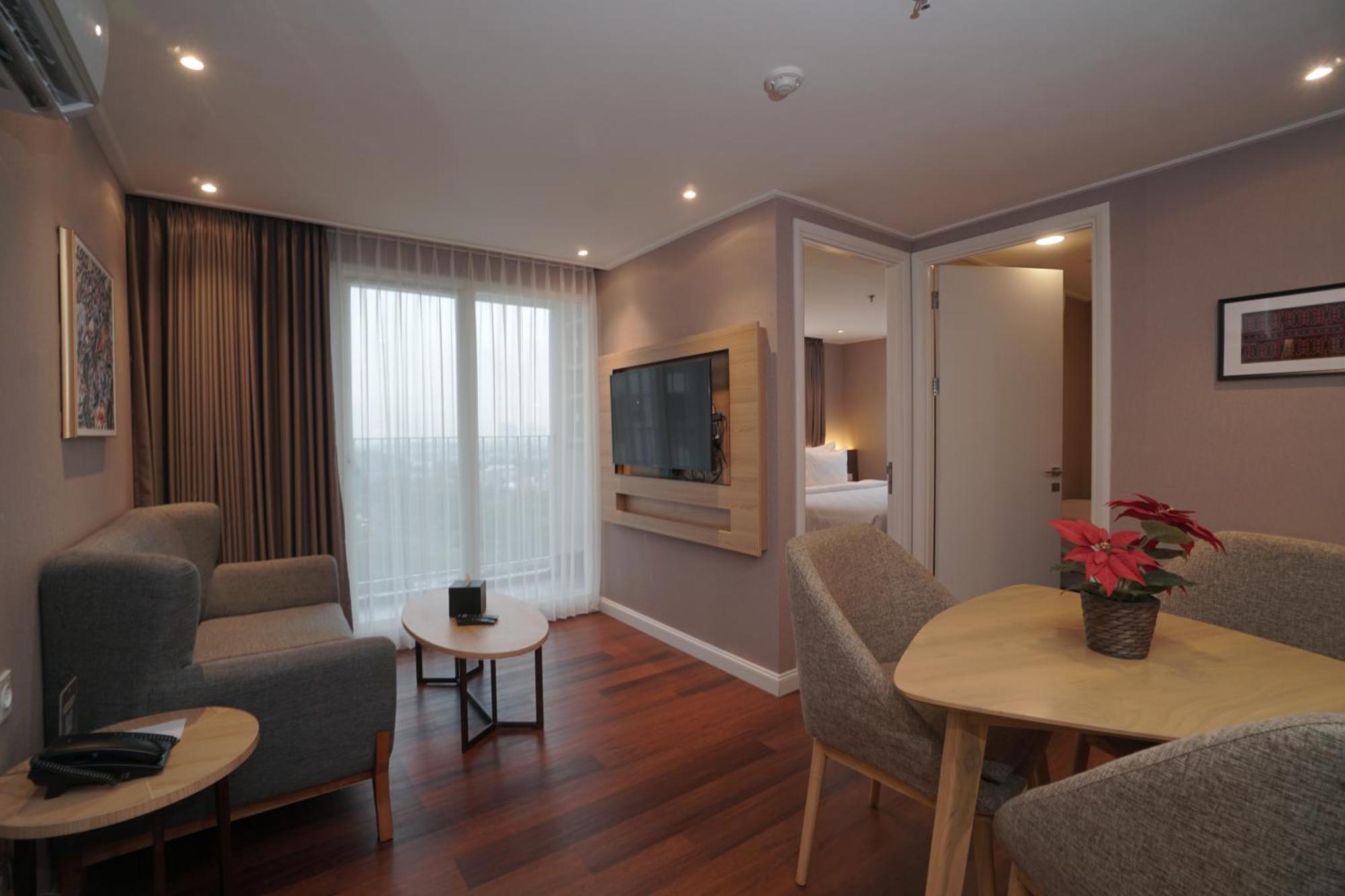 Swiss-Belcourt Serpong Dış mekan fotoğraf