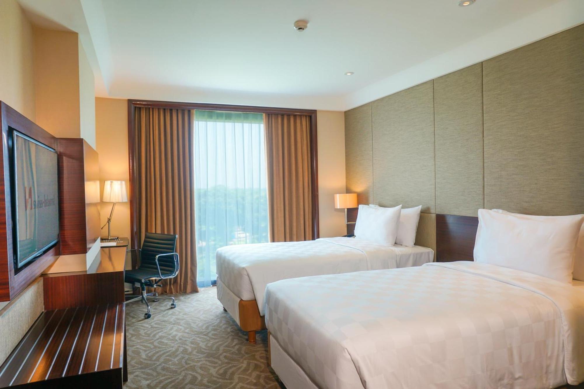 Swiss-Belcourt Serpong Oda fotoğraf